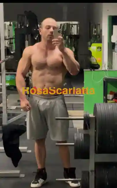 Foto 2 di Lorenzo, gigolò a Viareggio