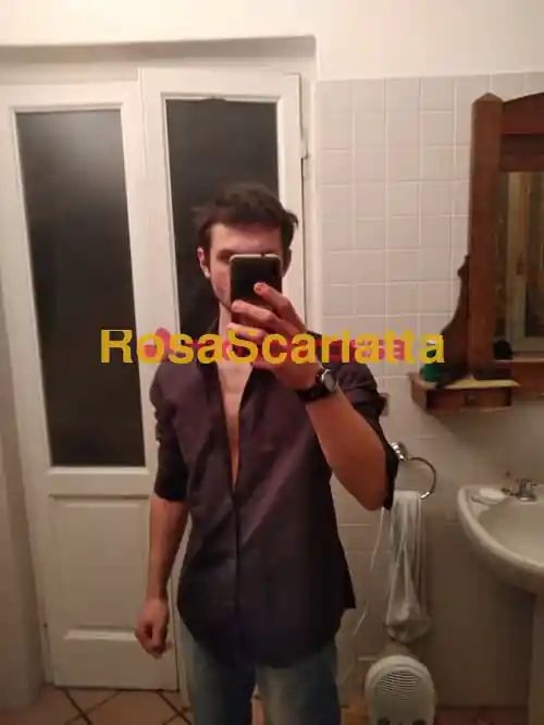 Foto 2 di Lorenzo, gigolò a Vigevano