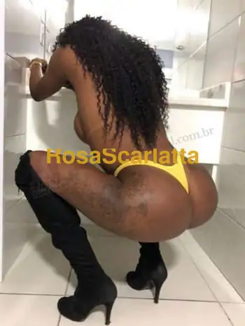 liza porcona appena arrivata a napoli porca massagi rilassanti bacio di lingua lecata di culo tutto senza limiti