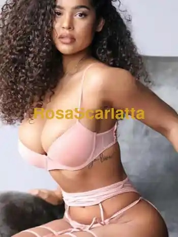 new new la tua patrona appena arrivata per primissima volta completissima massaggio erotico a pompino naturale, + lato b,
solo di passaggio !!!