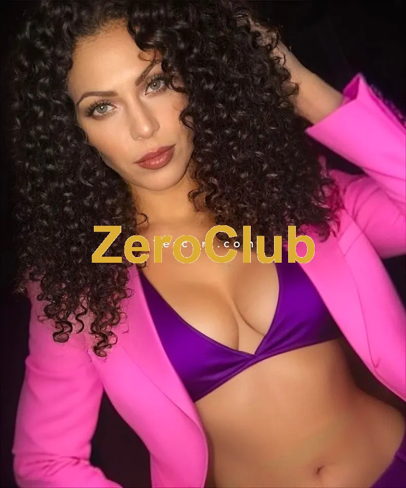 Maitresse dominatrice Brunaluxx