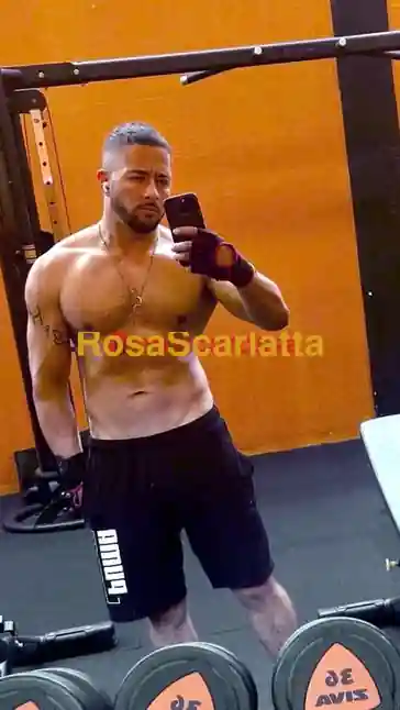 Foto 3 di Vardan, gigolò a Cagliari