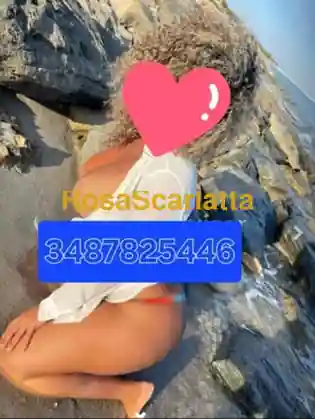 lisi ritornata !!!! bellissima porcellona 
 calda vogliosa e completa
 pronta.... per farti impazzire.....