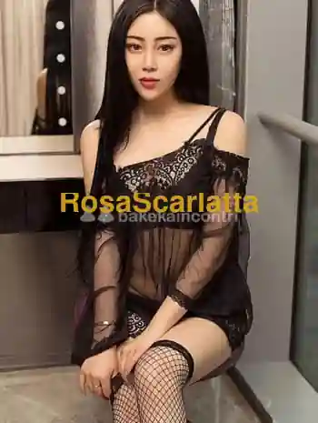 new ragazza troietta orientale molto pulita , paziente e disponibilissima amante dei preliminari, figa profumata e gola profondasoddisfare tutto