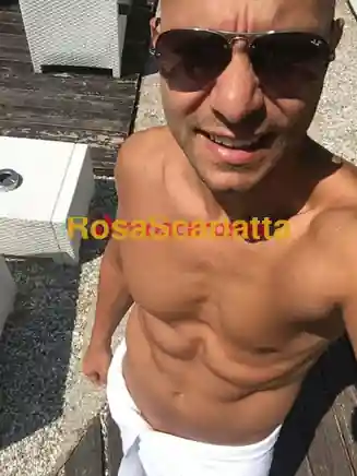 Foto 2 di Frank, gigolò a Perugia