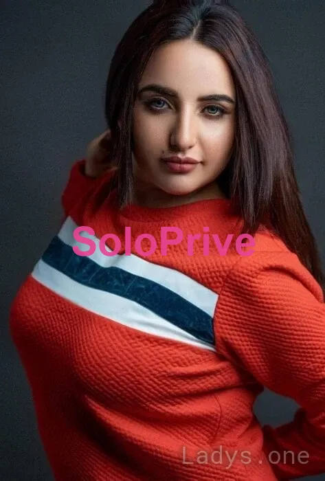 ACTRESS HAREEM SHAH