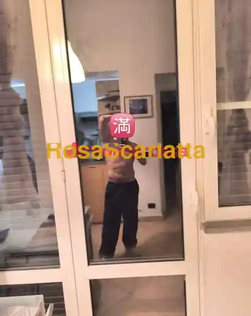 Foto 2 di Romario, gigolò a Livorno