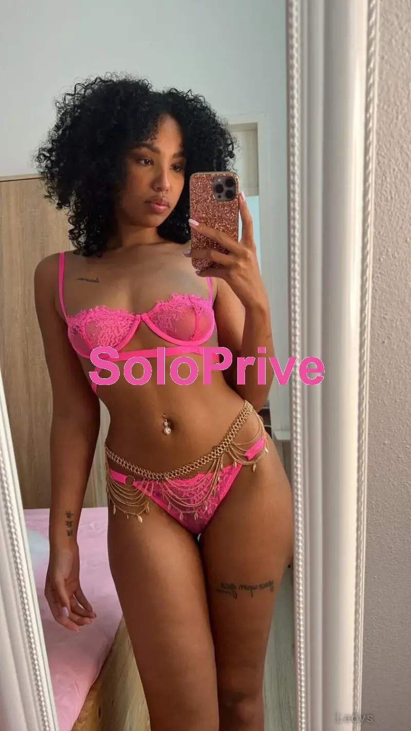 nicole
