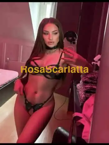 ciao sono sofia , passionale e calda, sono qui per intrattenimento e ottima compagna. se stai cercando la compagna di momento perfetto.
