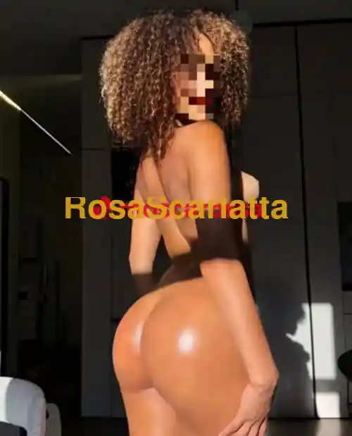 Foto 2 di escort a Imperia