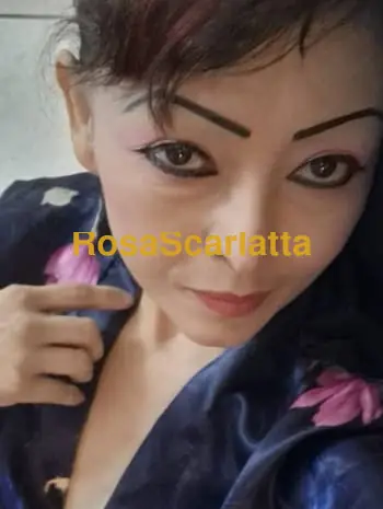 bellissima latina venezuelana con gola profonda
