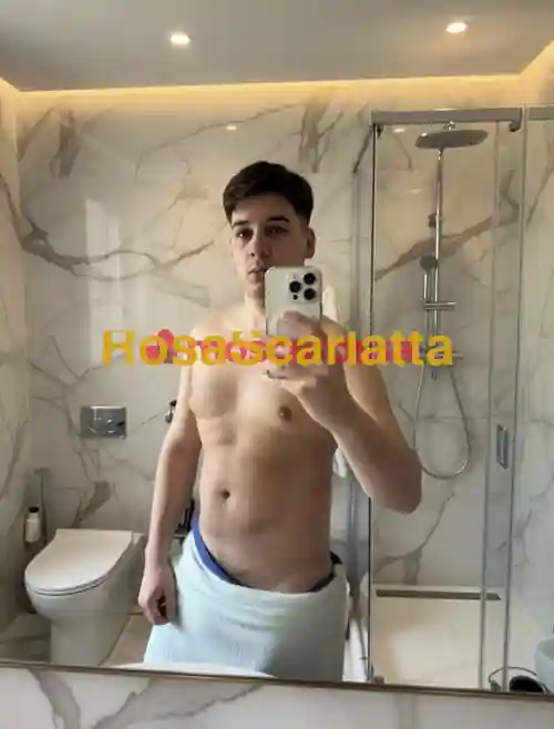 Foto 2 di Valerio, gigolò a Napoli